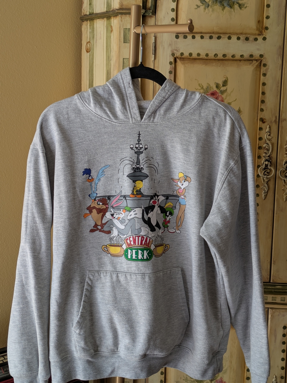 Warner Bros. Grey Central Perk Looney Tunes Graphic Hoodie Sz S - Picture 2 of 8
